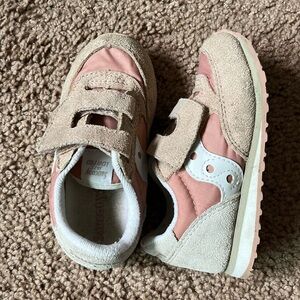 Baby Saucony sneakers